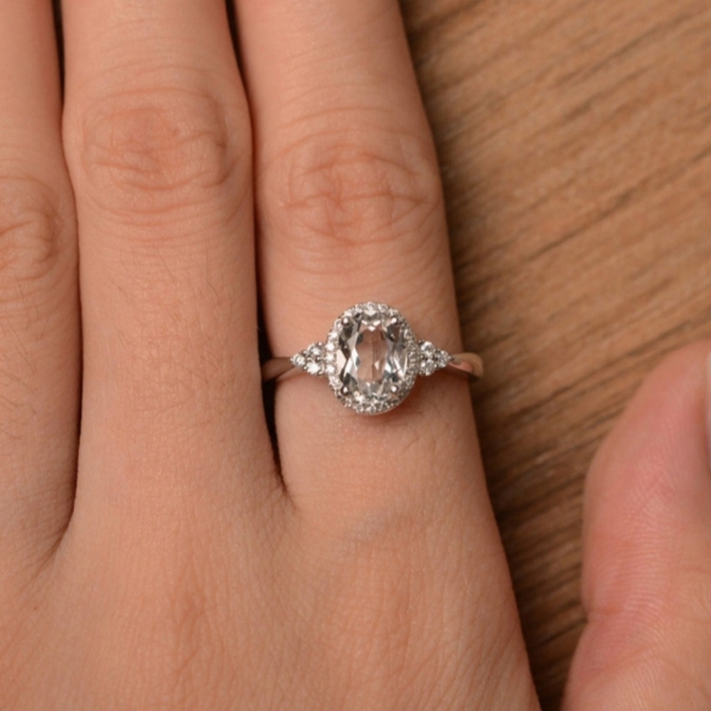 NWT Oval White Sapphire 925 Sterling Silver Ring - Picture 3 of 7
